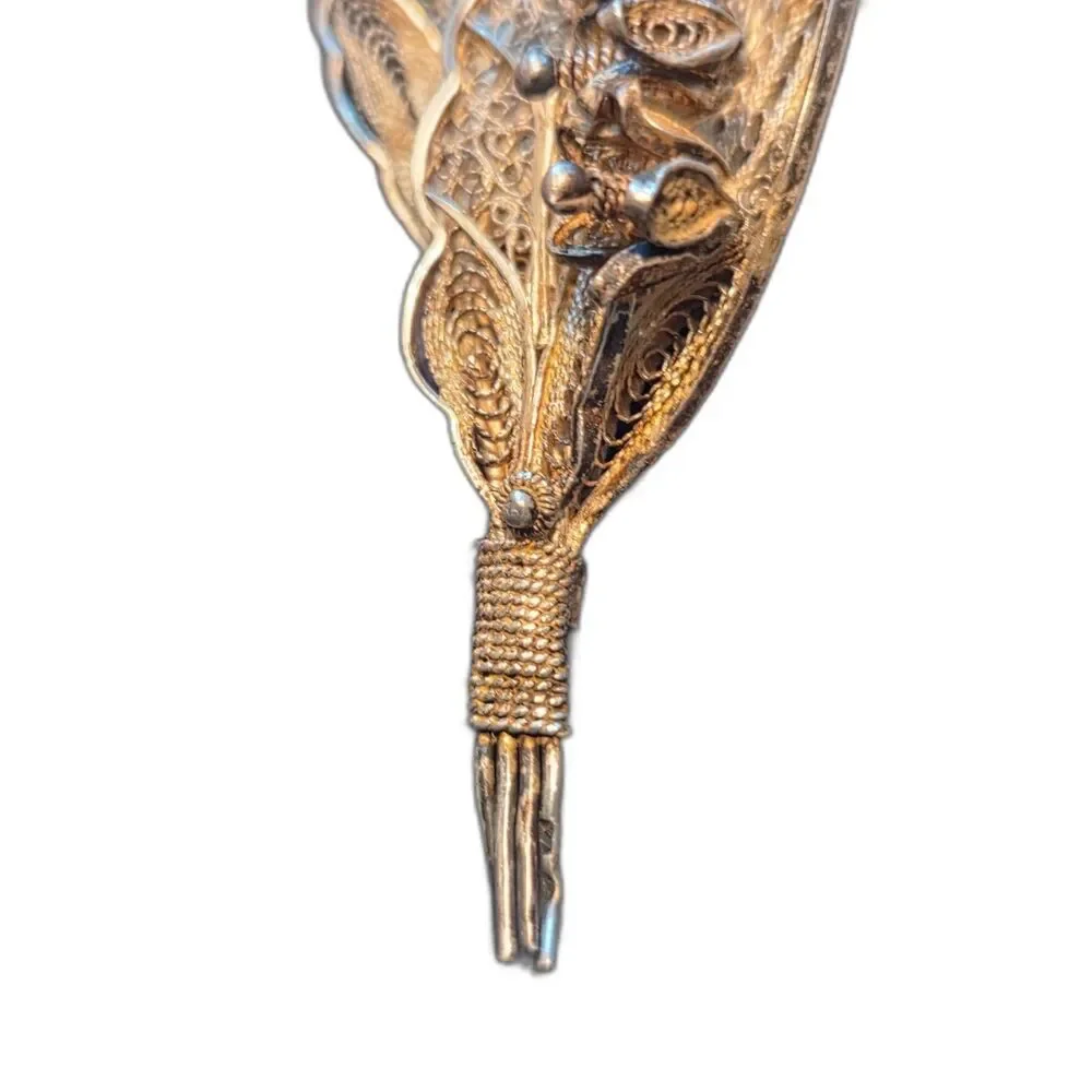Vintage Spanish Filigree Flower Bouquet Brooch – KZ & S Marks